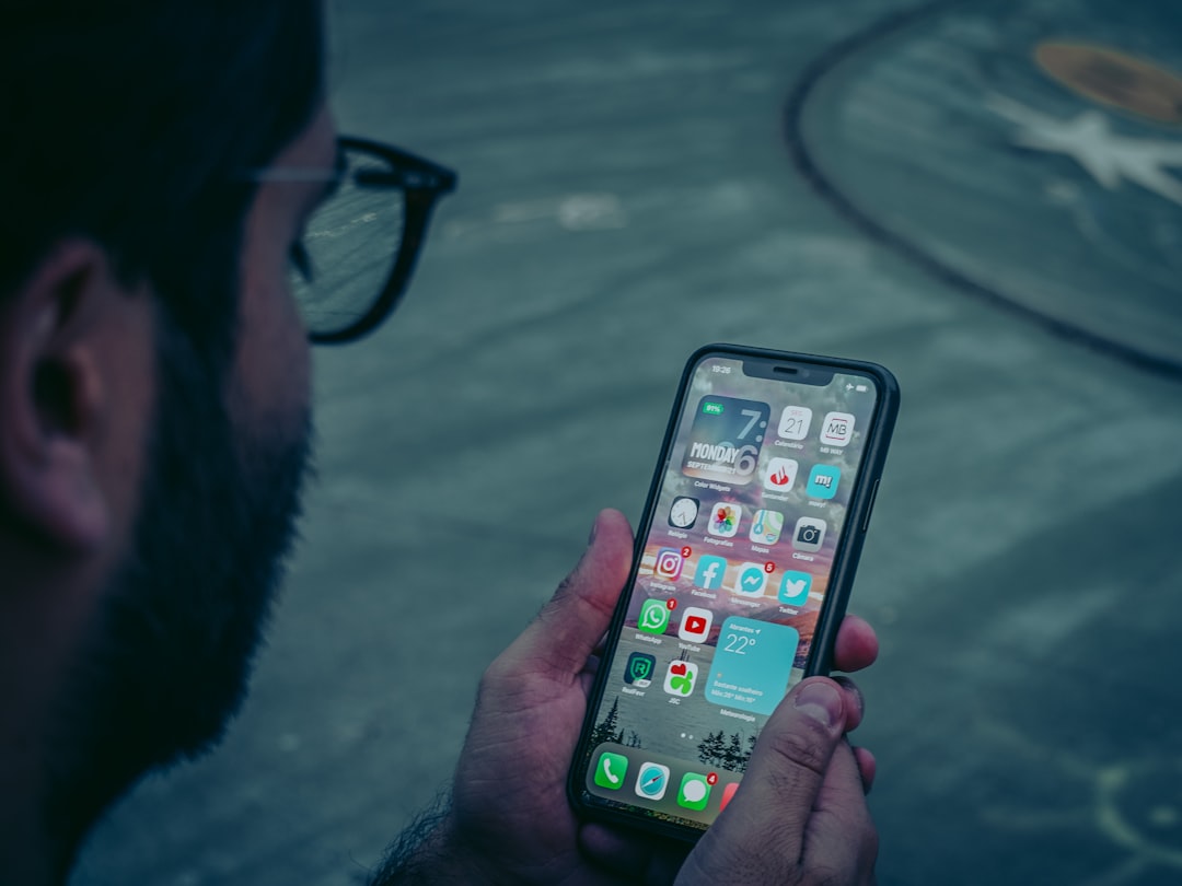 スマホ対応の占いアプリを作るときによくある失敗と注意点